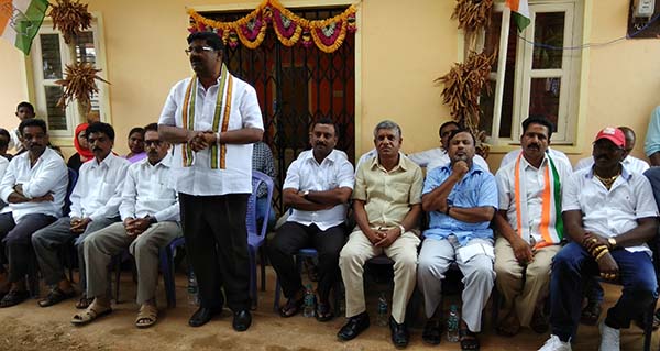 ಸಿದ್ದರಾಮಯ್ಯ ಸರಕಾರದ ಬರಪೂರ ಕೊಡುಗೆಗಳನ್ನು ಕಂಡು ಬೆಕ್ಕಸ ಬೆರಗಾಗಿದ್ದಾರೆ: ವಿಜಯಕುಮಾರ್